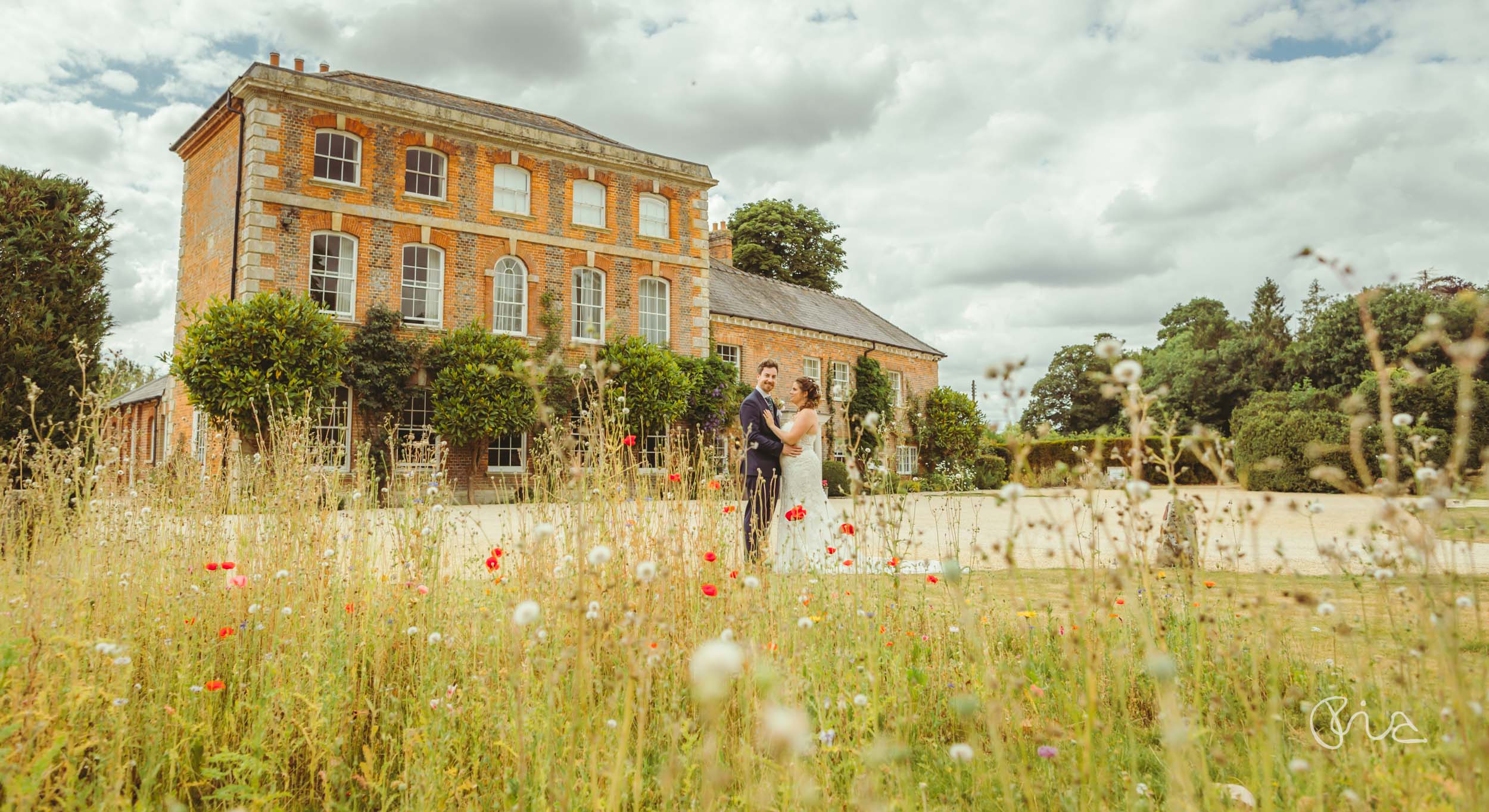 Bride and groom at Syrencot wedding in Wiltshire