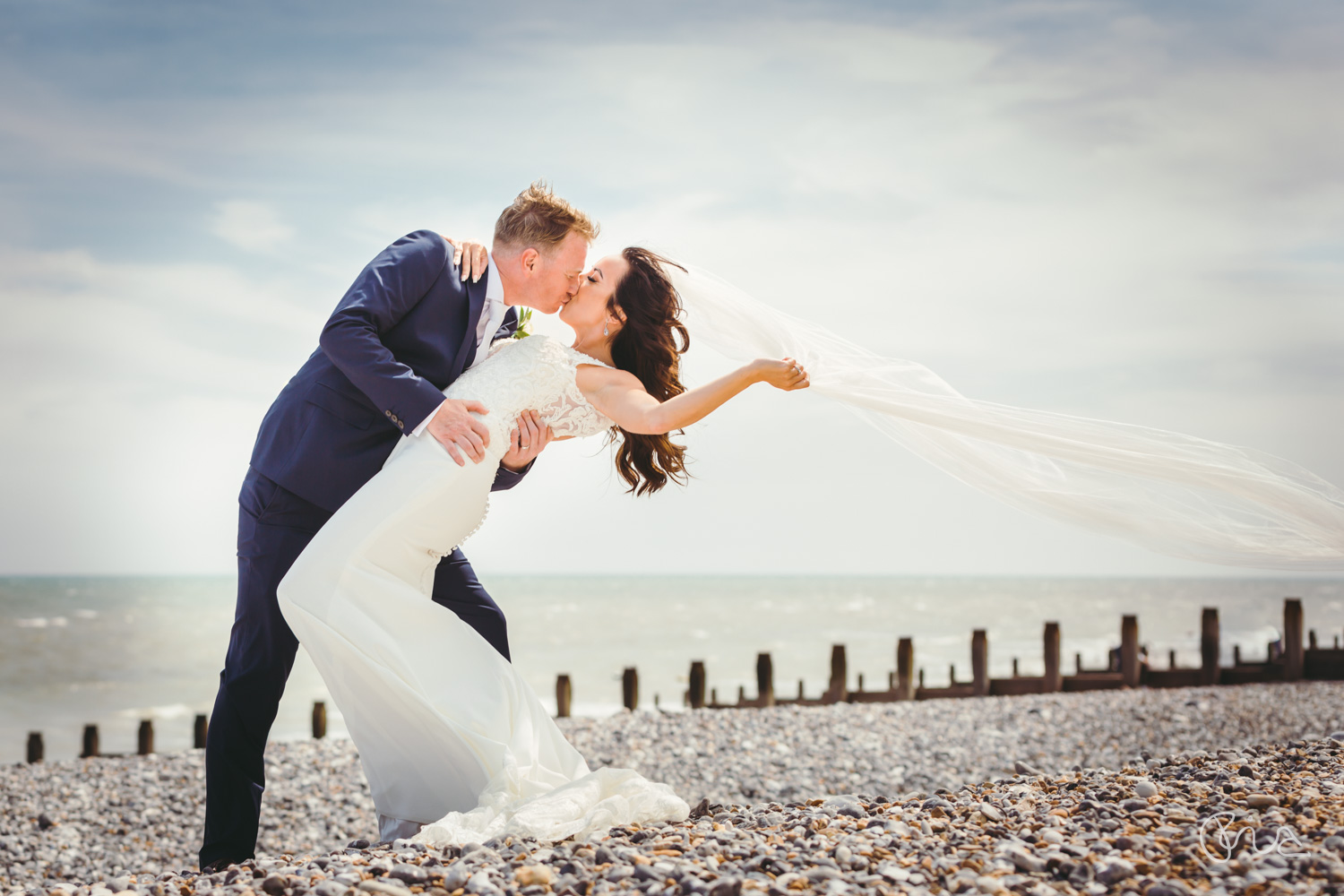 Kiss on Eastbourne beach