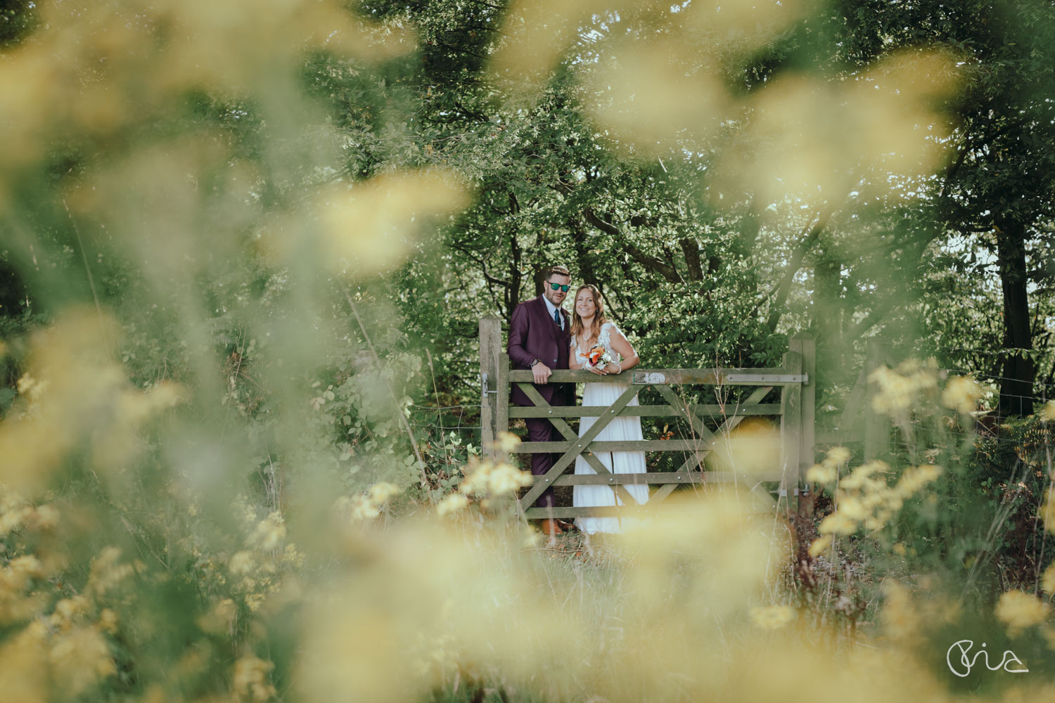 Bride & groom at Hawthbush Farm